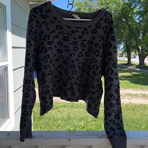 Leopard print gray and black rough cut crop sweater